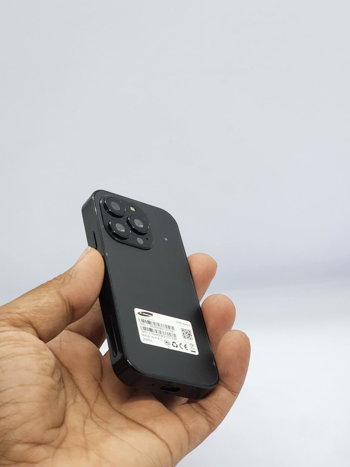 X-inova X16 Mini 3GB RAM 32GB Storage | 3.0” HD Screen | Face ID | Mini Card-Size Smartphone – UAE Free Delivery X-inova X16 Mini 3GB RAM 32GB Storage | 3.0” HD Screen | Face ID | Mini Card-Size Smartphone – UAE Free Delivery